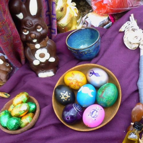 Ostara: das heidnische Fest, das Ostern seinen Ursprung hat.